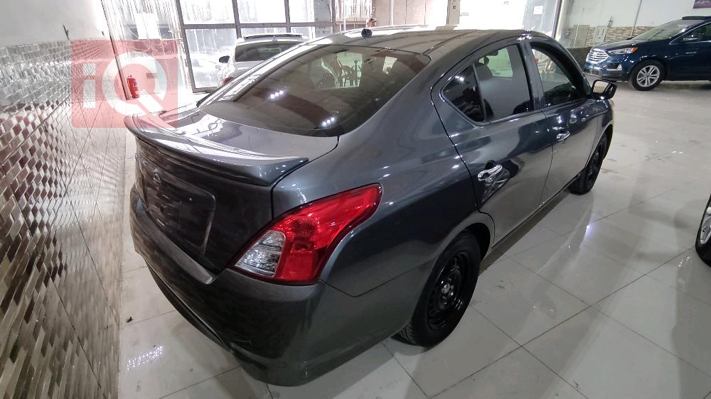 Nissan Versa
